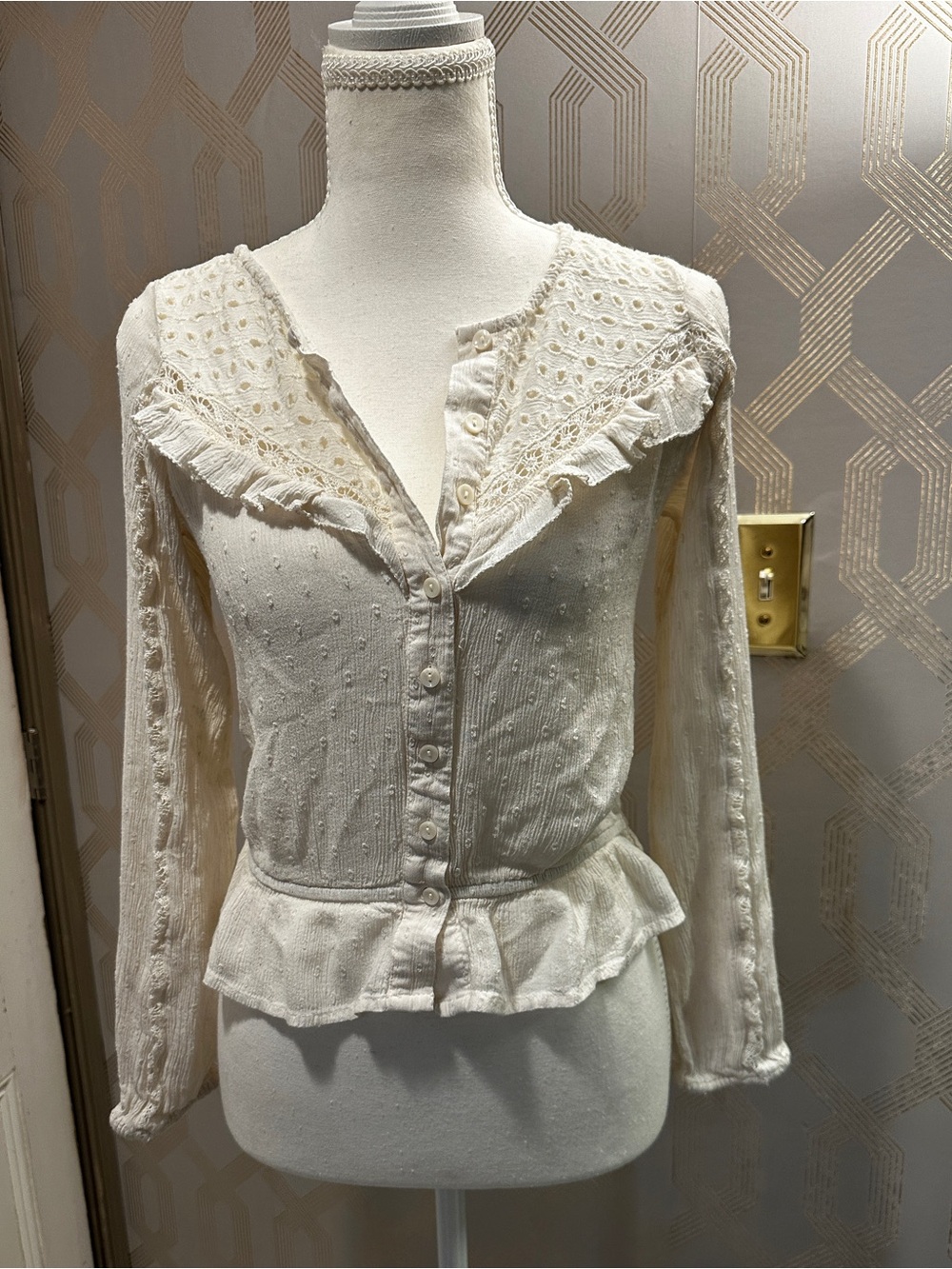 American Eagle Outfitters Cream Ruffle-Trim Button Front Blouse